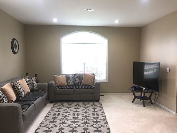 2nd image of 1169 Clover Hill Ln
