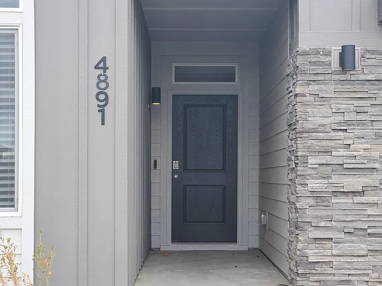 4891 W Sands Basin Dr — Photo 3
