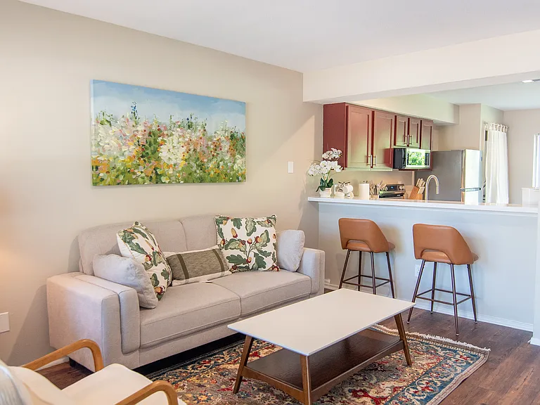 311 Manuel Dr #B — Photo 9