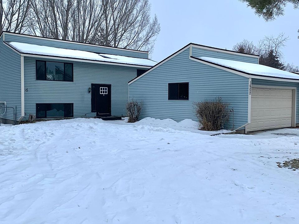 5 bed 2 bath with 2 stall detached garage.