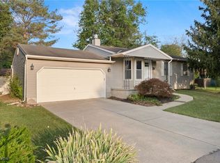 369 Quarter Horse Ln, Lagrange, OH