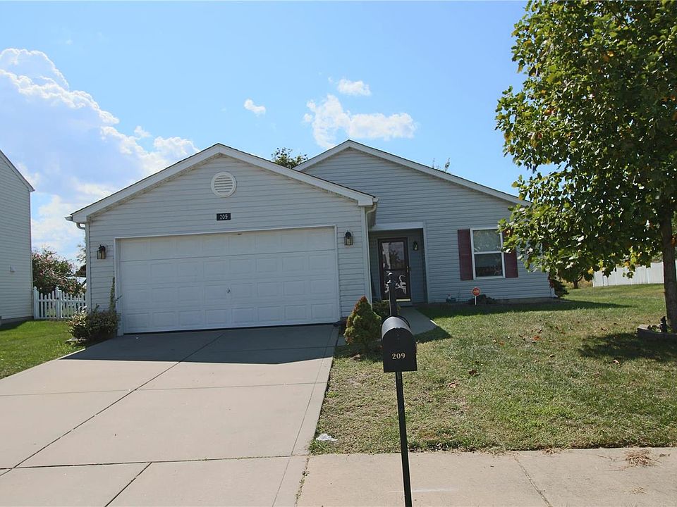 2nd image of 209 River Laurel Dr