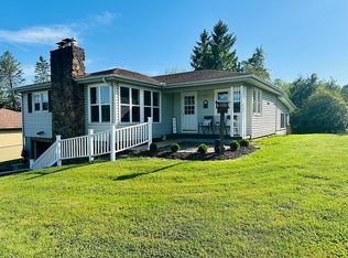 1703 Mary Lou Retton Dr, Fairmont, WV 26554