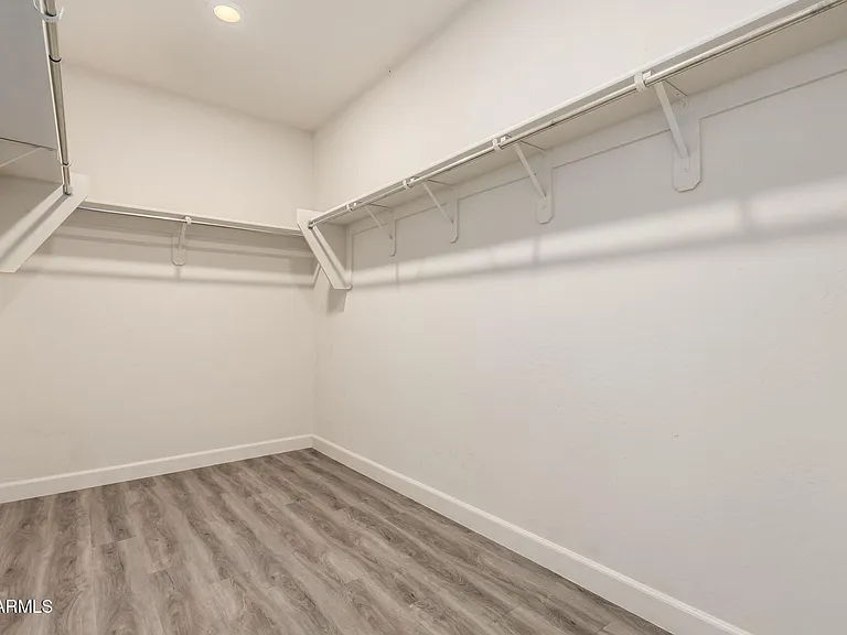 11204 W Mobile Ln — Photo 21