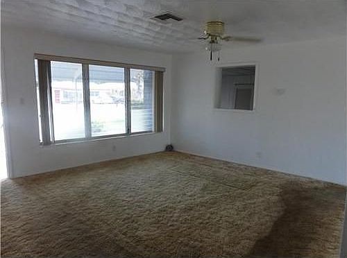 3rd image of 1537 NE 29th St