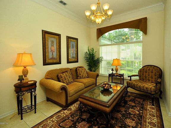 5th image of 10626 Creston Glen Cir E