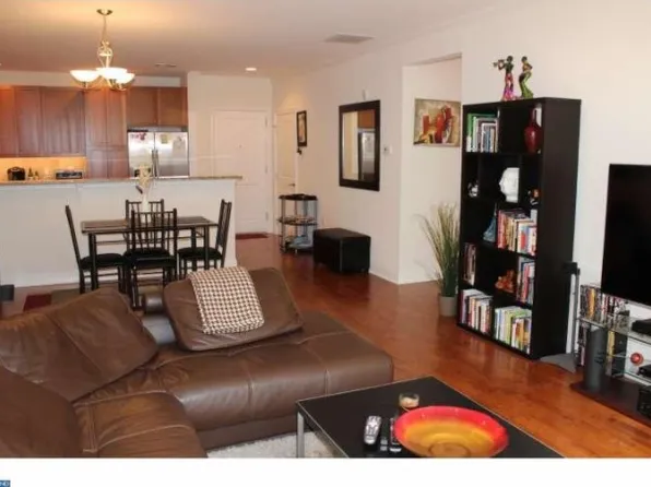 600 Commodore Ct Unit 2634, Philadelphia, PA 19146