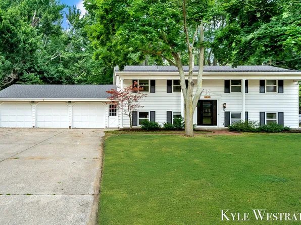 1337 Heather Dr, Holland, MI 49423