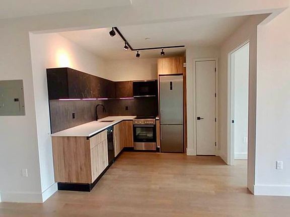 5th image of 2708 Snyder Ave APT 510