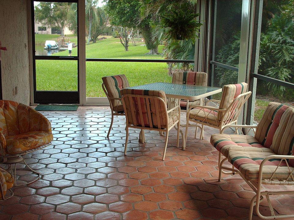 Screened Lanai
