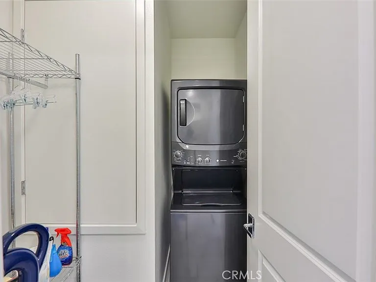 2869 Doheny Way — Photo 49