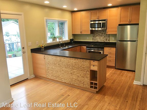 3rd image of 12354 16th Ave NE