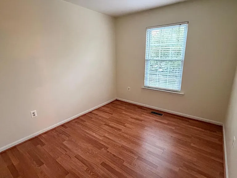 8818 Ridge Hollow Ct — Photo 23