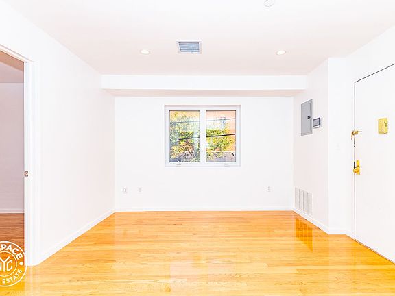 2nd image of 161 Jefferson St #2BFF
