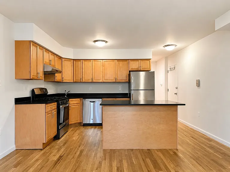 73-04 Ditmars Blvd #1F — Photo 1
