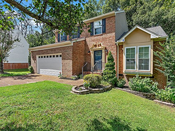 3rd image of 209 Winward Ct