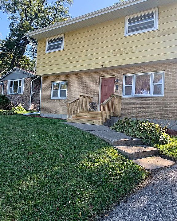 1st image of 1507 Oakes Ave