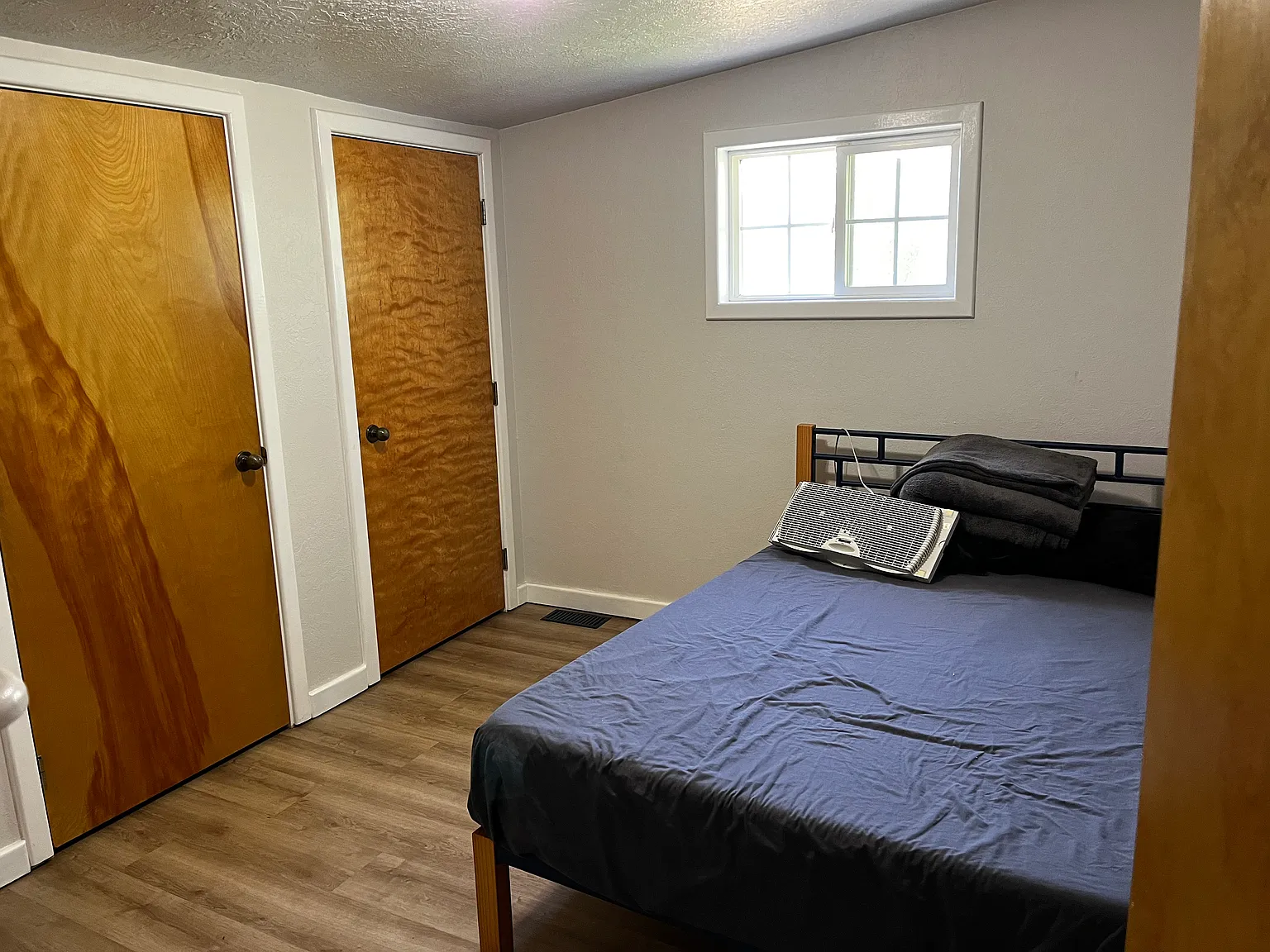 3 bed, 2.5 bath, 2832 sqft, $800 — Photo 2