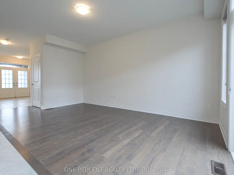19838 Leslie St — Photo 11