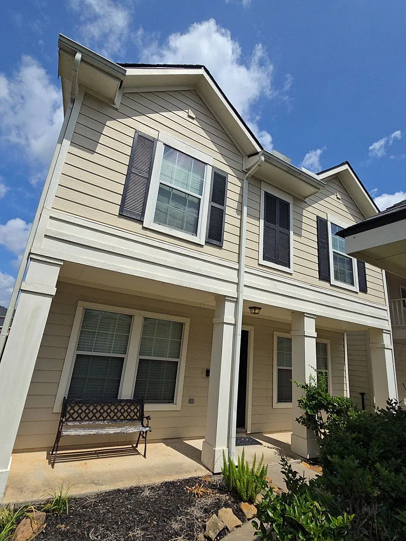 7411 Ravenswood **Ask About Our No Cash Deposit Option — Photo 4