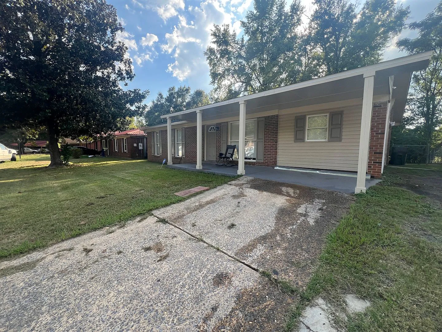 3 bedroom 1 bathroom updated West End Home — Photo 2