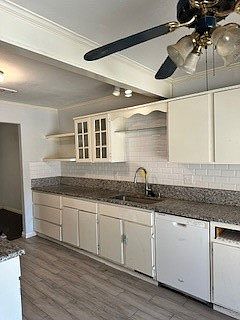4th image of 8725 N Normandale St