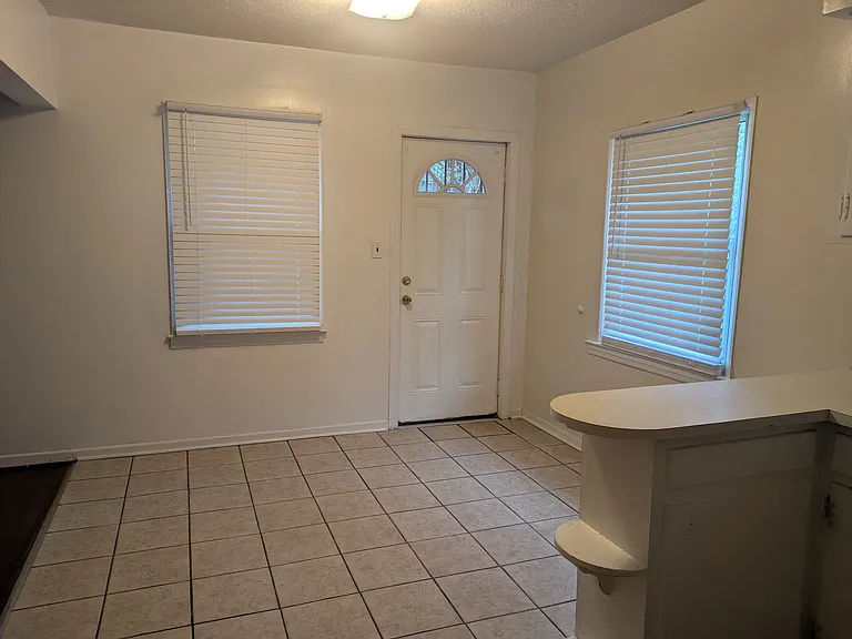 914 Lake Rushin Dr — Photo 7
