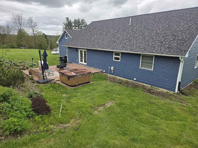 390 Tiona Rd — Photo 30