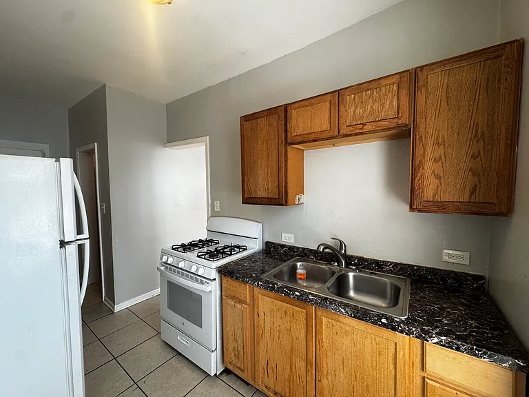 7654-58 S Marquette Ave #2 — Photo 3