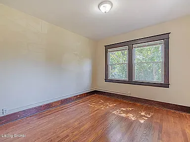 1902 Payne St #2 — Photo 6