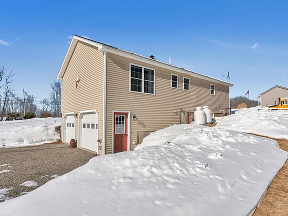 3rd image of 147 Ridley Road