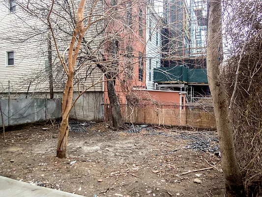 Rented by Lofts and Flats LLC | media 12