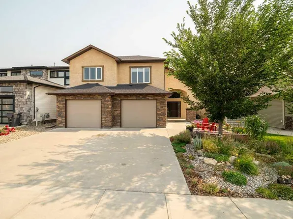 43 Riverine Ln W, Lethbridge, AB T1K 5V6