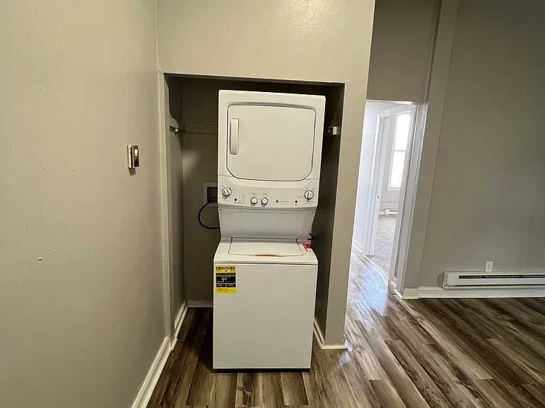 526 E 8th Ave #1 — Photo 4