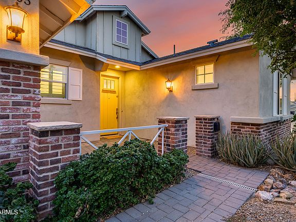 3rd image of 4605 E GLENROSA Avenue