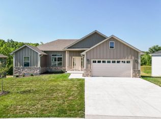 2016 Random Rdg, Columbia, MO 65201