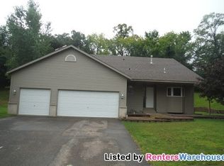 901 Deer Creek Pkwy, Belle Plaine, MN 56011