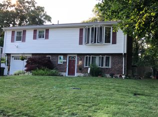 33 Appleby Rd, Salem, MA 01970