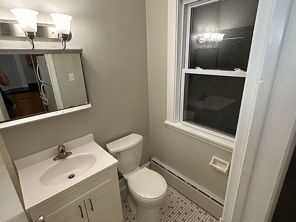 5th image of 6504 Sheridan Rd APT 1