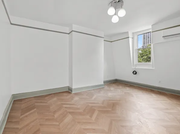 21-53 45th Road image 12 of 20