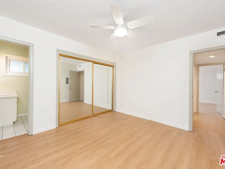 8335 W Manchester Ave #B — Photo 17