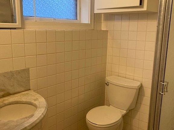 5th image of 623 Virginia St Unit B