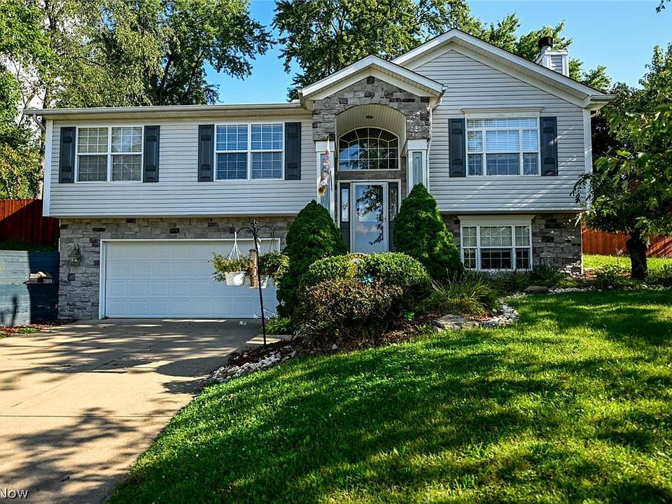 1st image of 545 Queen Anns Pl