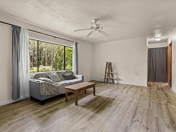 4th image of 11-3889 2nd St