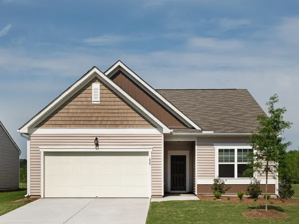711 Huelva St, Loris, SC 29569