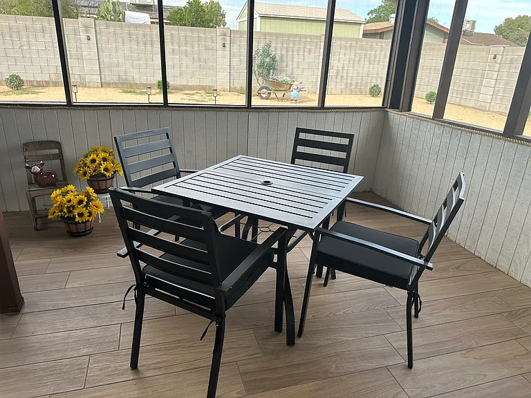 1814 W Kerry Ln — Photo 35