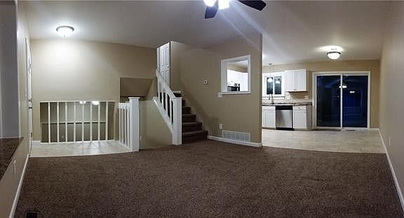5th image of 4690 Medina Ave