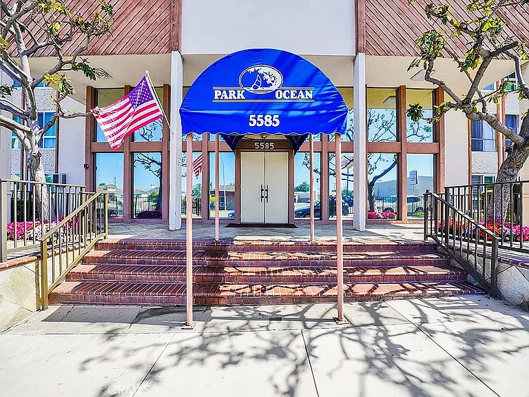 5585 E Pacific Coast Hwy #365 — Photo 33