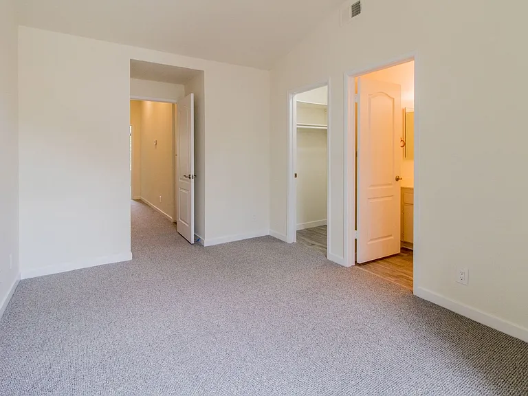 11066 Portobelo Dr — Photo 24