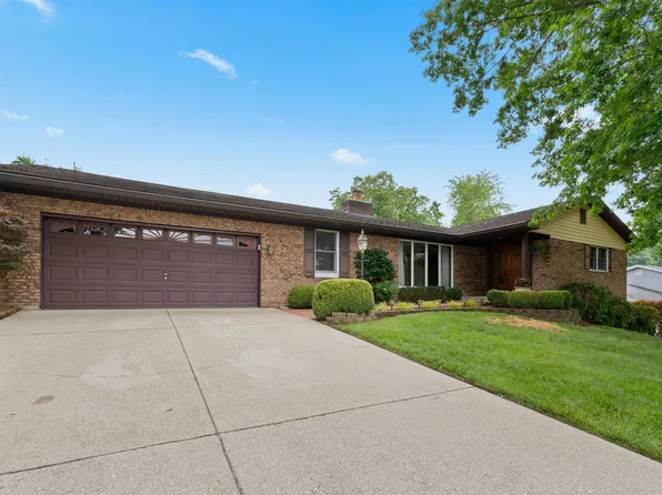 104 Barkley Ct, Russell, KY 41169